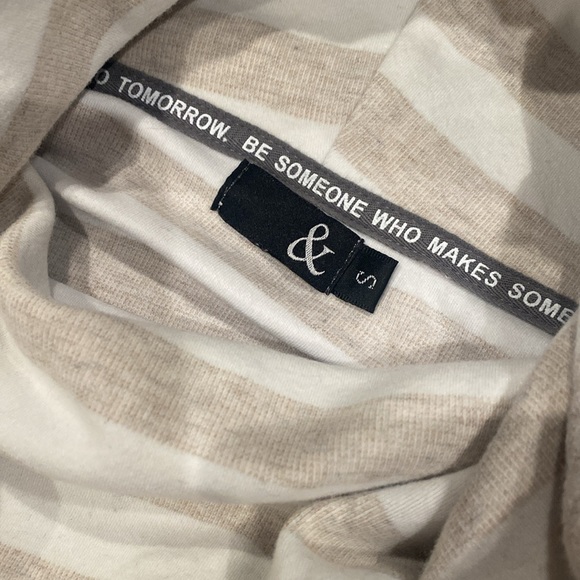 Ampersand Ave cowl neck sweatshirt - Picture 2 of 5